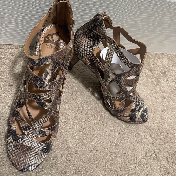 Fergalicious by Fergie woman shoes snakeskin size 9 - Picture 1 of 6